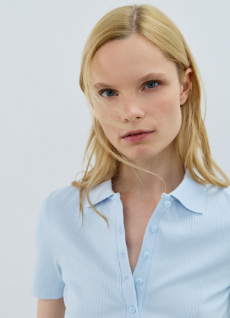 Поло в рубчик с коротким рукавом