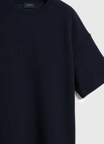 Футболка оверсайз с разрезами