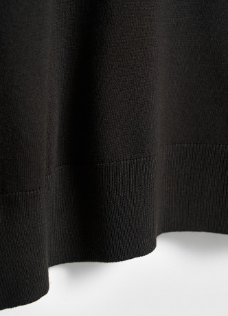 Базовый джемпер с воротником-стойкой