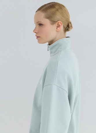 Толстовка с воротником-стойкой на молнии