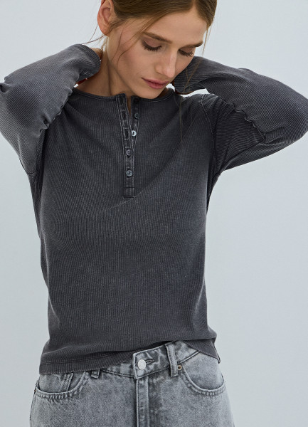 

Лонгслив с пуговицами, Серый