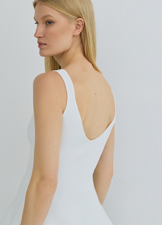 Топ на бретелях с баской