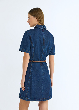 Мини-платье из денима с ремнем
