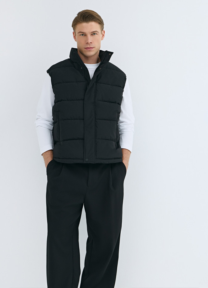 Утеплённый стёганый жилет