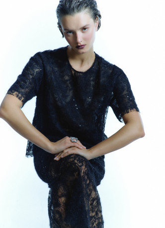 Полупрозрачная ажурная футболка