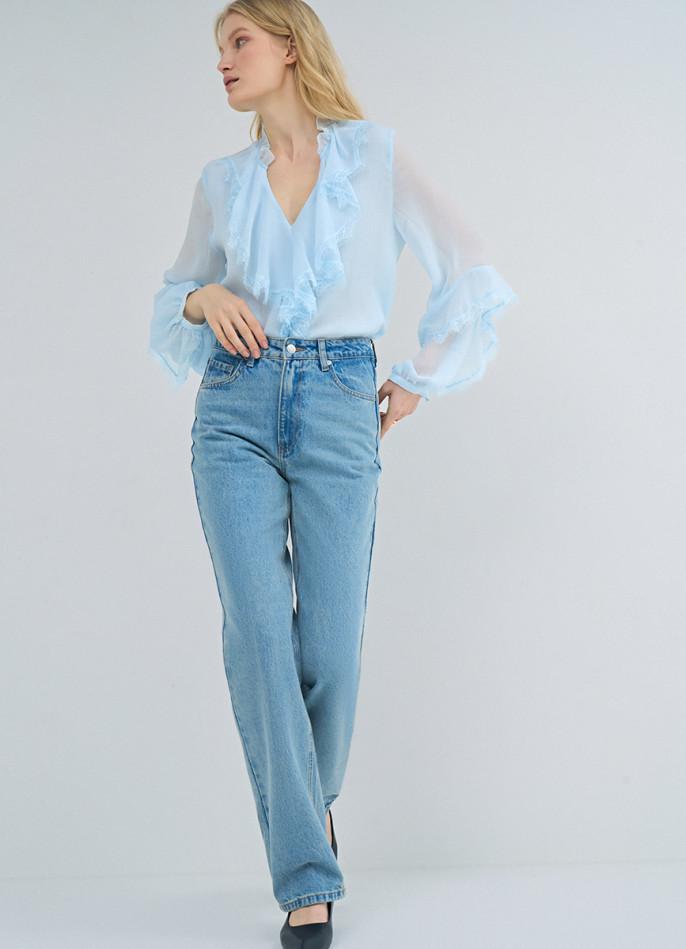 Прямые джинсы с высокой посадкой