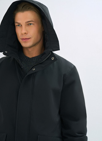 Утеплённая парка с капюшоном