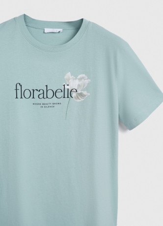 Футболка с цветочным принтом