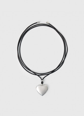 Ожерелье с кулоном в виде сердца