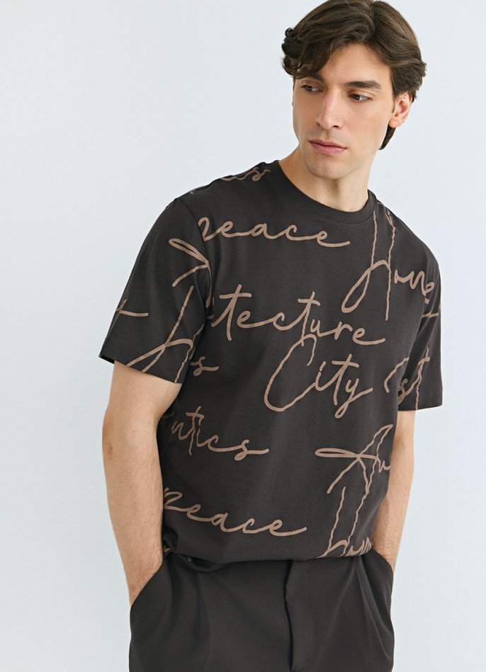 Футболка с принтом