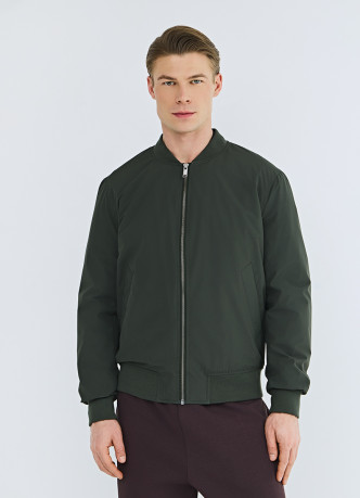 Утеплённый бомбер