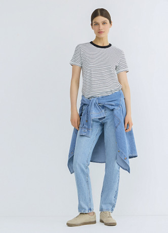 Базовая футболка из плотного хлопка