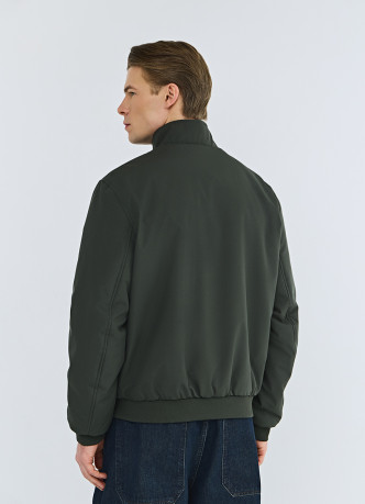 Утеплённая куртка с воротником-стойкой