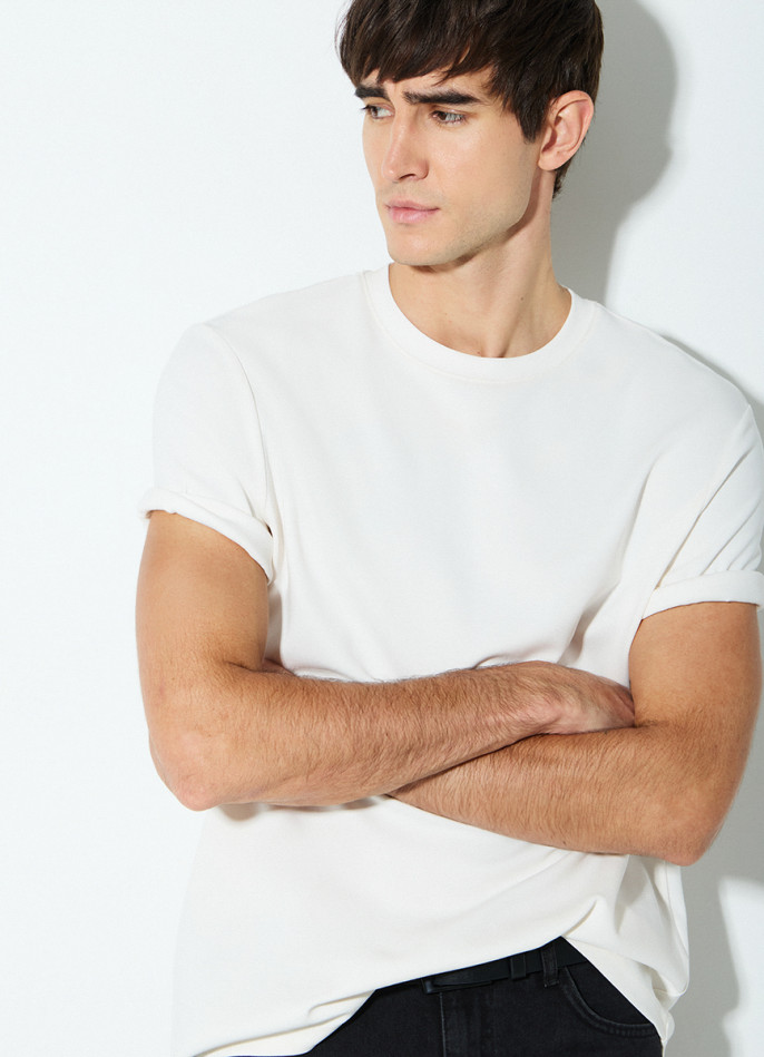 Футболка из гладкой ткани