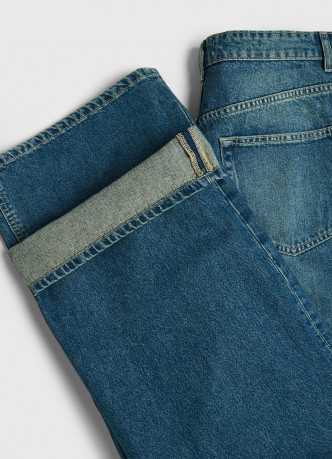 Джинсы со средней посадкой