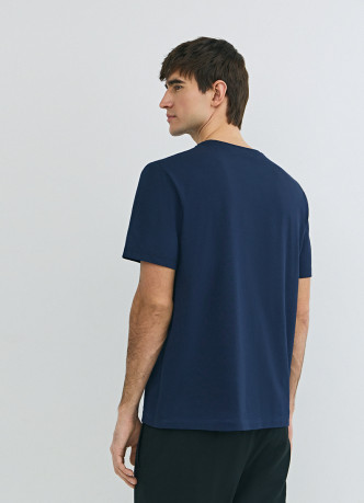 Базовая футболка