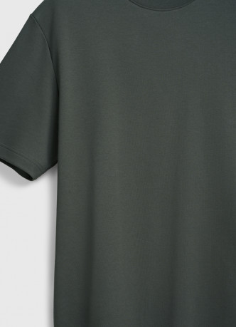 Футболка из плотного хлопка