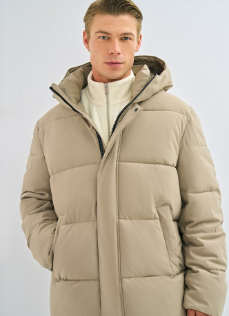 Утеплённая куртка с капюшоном