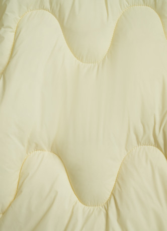 Короткая утеплённая куртка