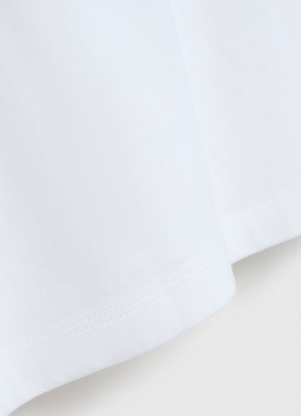 Футболка с цветочным принтом