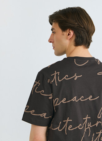 Футболка с принтом