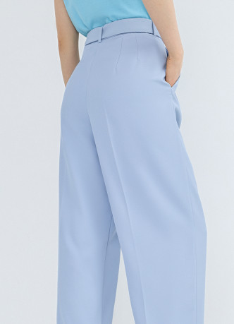 Зауженные брюки с поясом