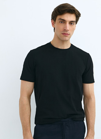 Базовая футболка