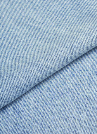 Прямые джинсы со средней посадкой