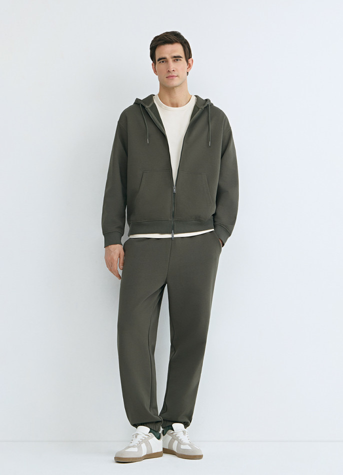 Базовые джоггеры из трикотажа