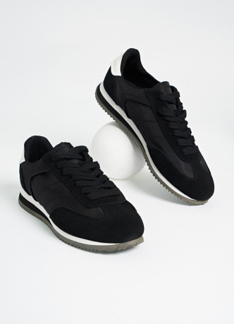 Кроссовки из натуральной замши