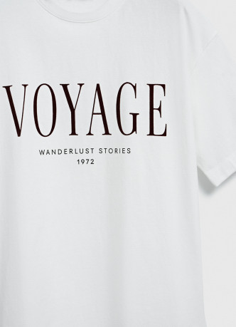 Футболка с цветочным принтом