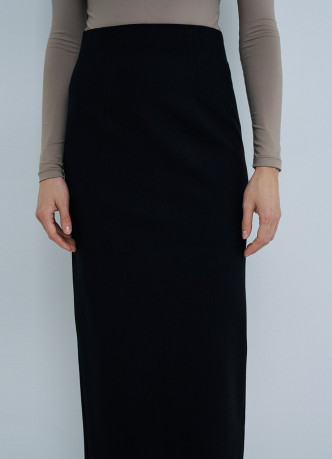 Прямая юбка миди