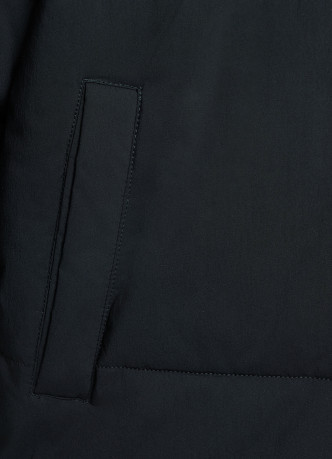 Утеплённая стёганая куртка с капюшоном