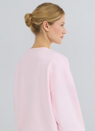 Свитшот с вышивкой