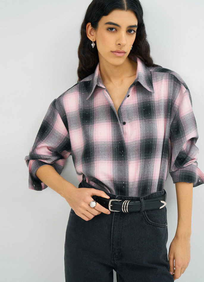 Рубашка в клетку со стразами