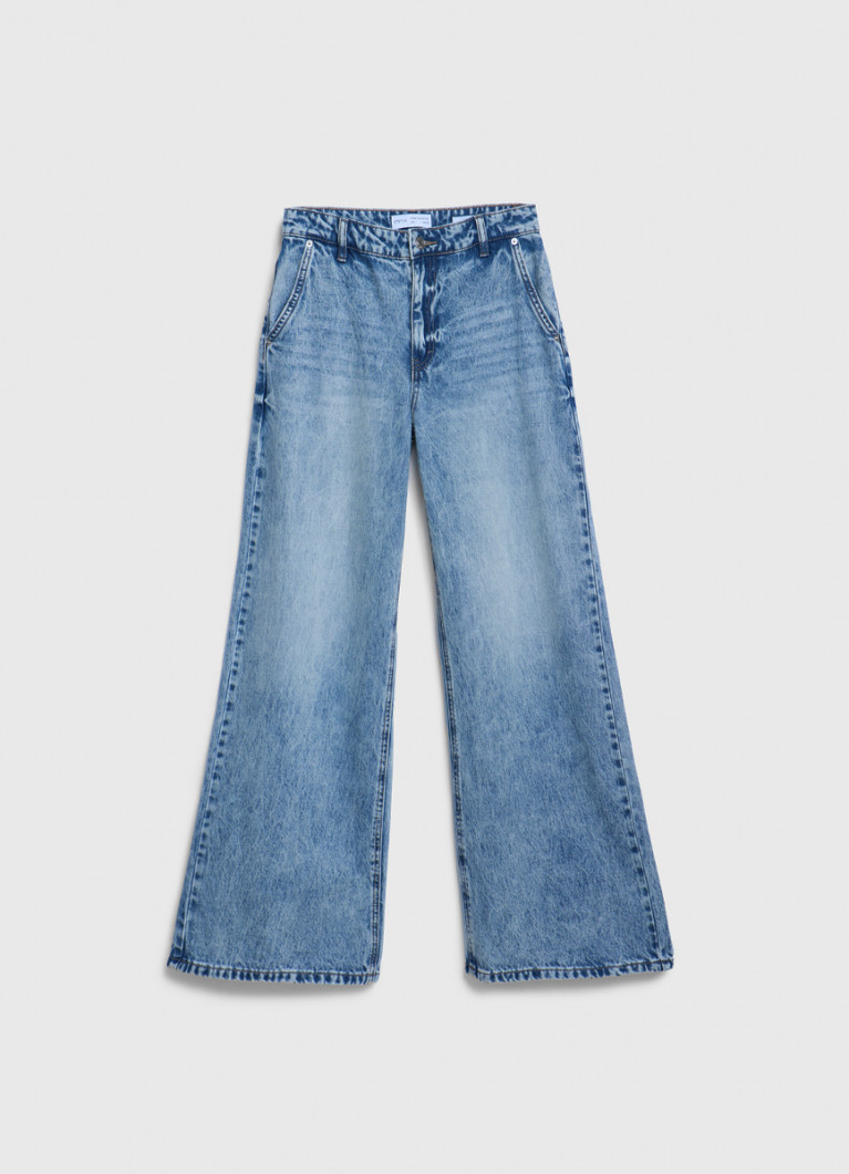 Qora erkak kampirni eshakda sikadi