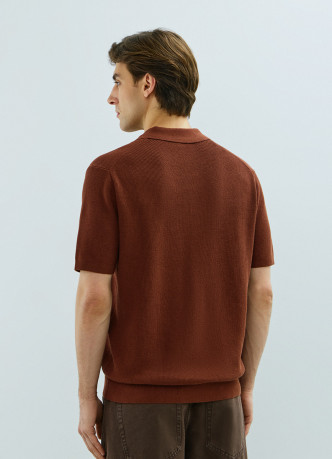 Поло из текстурной ткани