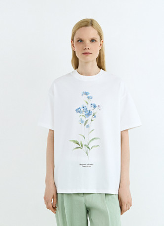 Футболка с цветочным принтом