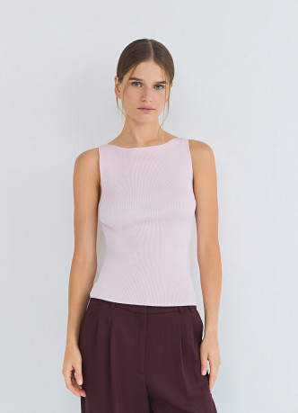 Вязаная майка в рубчик