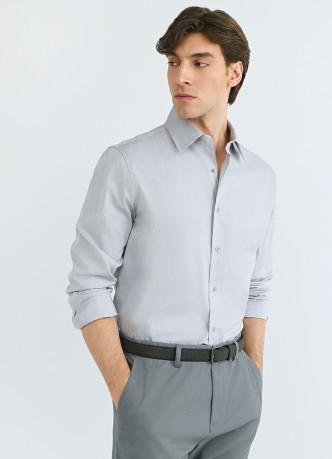 Рубашка из ткани шамбре