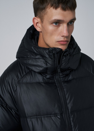 Пуховик с утеплителем из натурального пуха