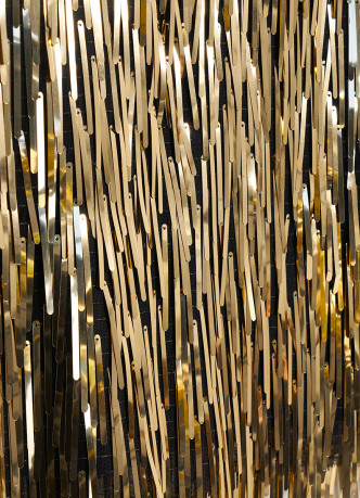 Мини-юбка с длинными пайетками