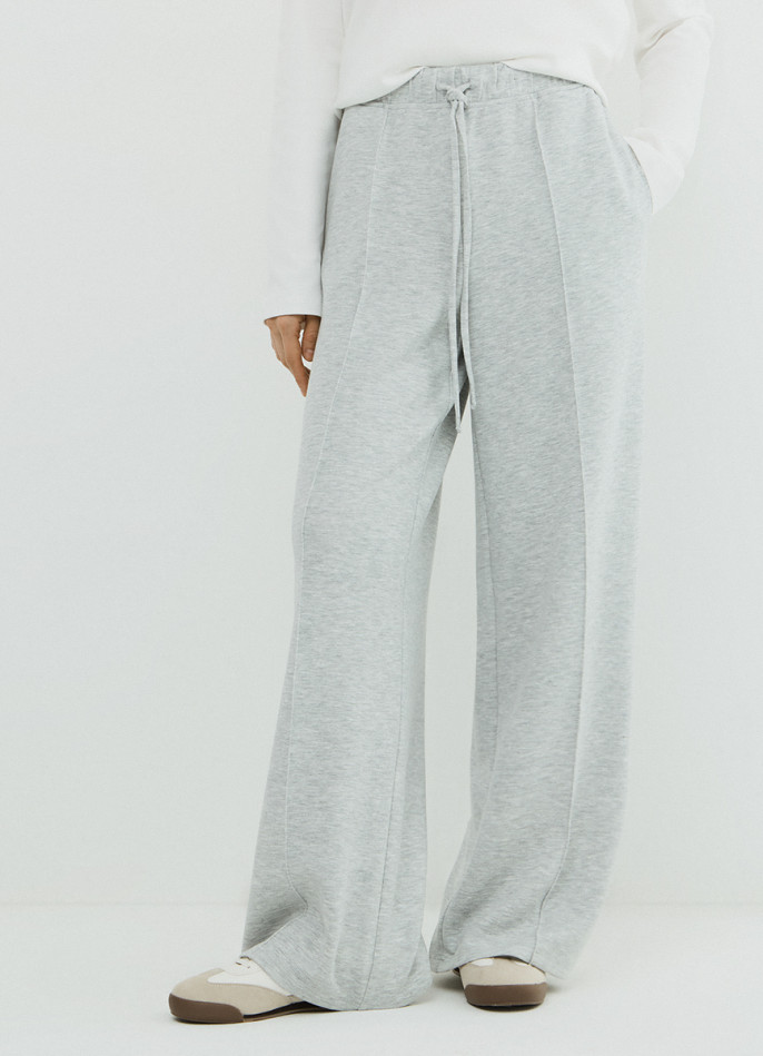 Широкие брюки из модала с деталью в виде шва