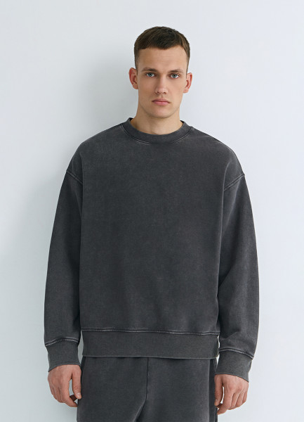 Свитшот с эффектом стирки Серый 3599₽