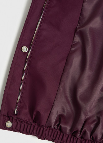 Легкая куртка