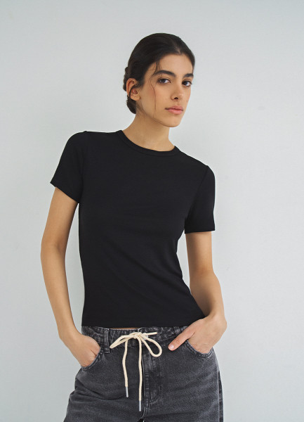 Приталенная футболка в рубчик, Черный