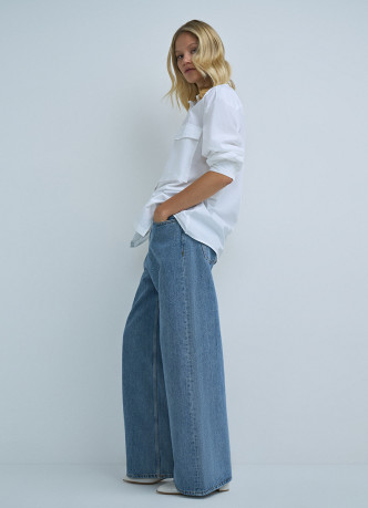 Широкие джинсы