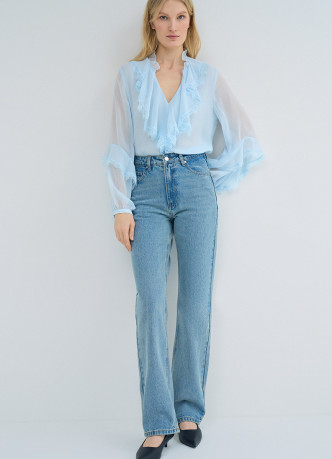 Прямые джинсы с высокой посадкой