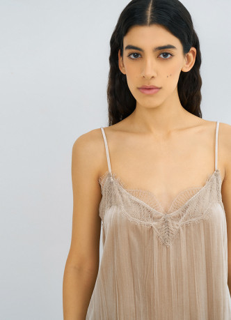 Бархатный топ с кружевом