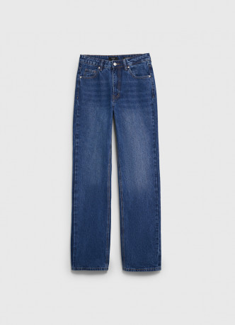 Прямые джинсы с высокой посадкой